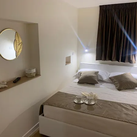 Luna&sole Oreste - Self Check-in